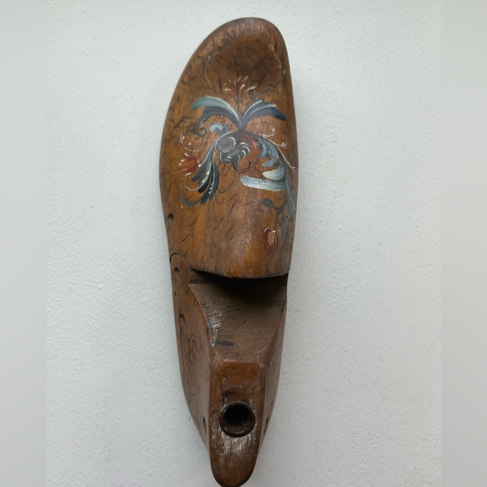 Vintage hand painted blue/red Rosemaling Scandinavian solid wood shoe mold